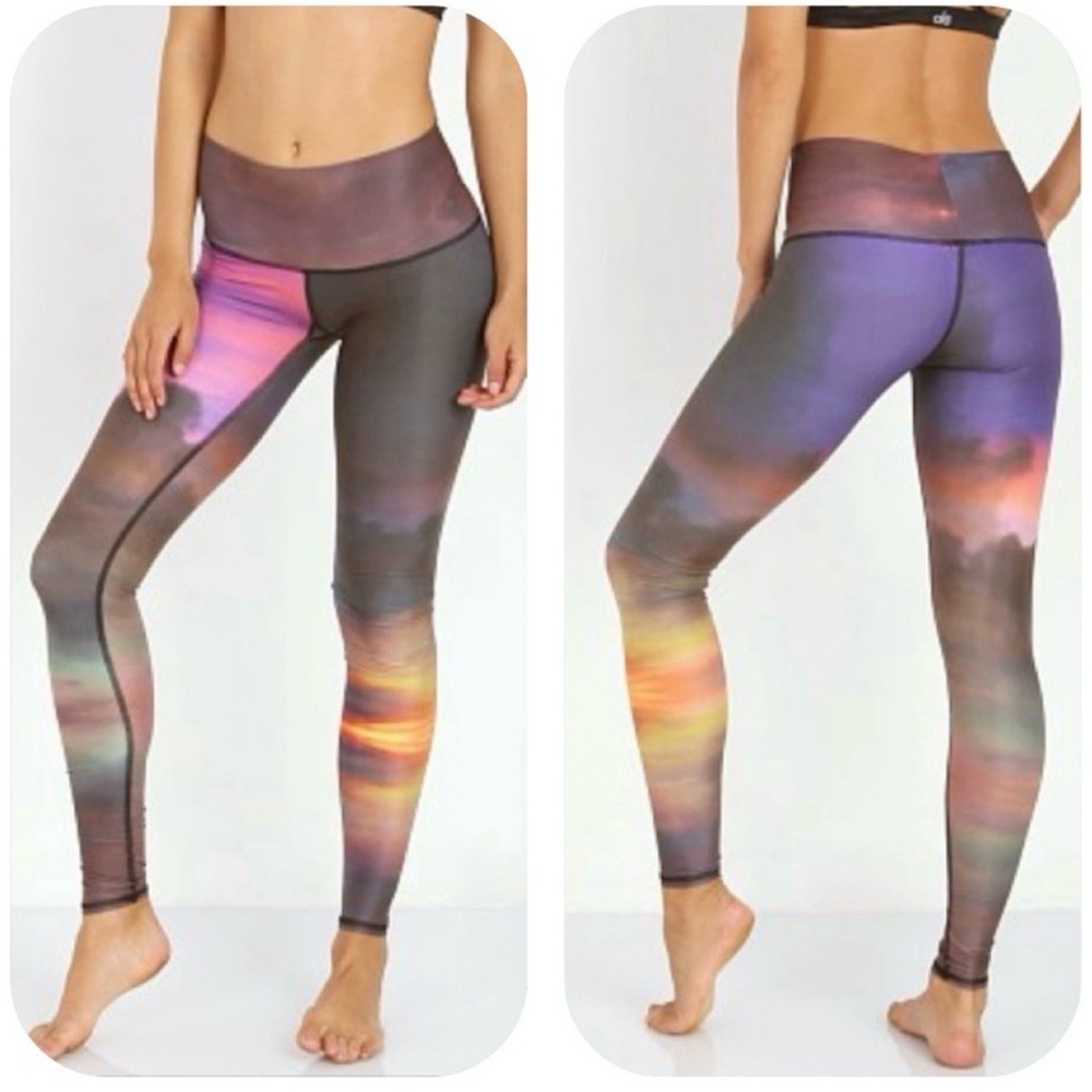 teeki Cloud Sunset Hot Pants S
